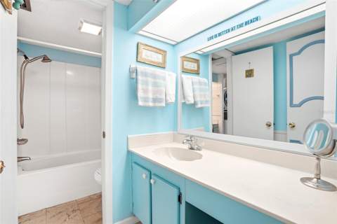 320 Medallion Boulevard #H, Madeira Beach FL - photo 20 of 38