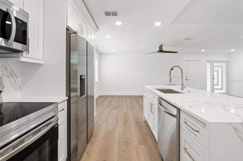5811 Imperial Key, Tampa FL - photo 13 of 43