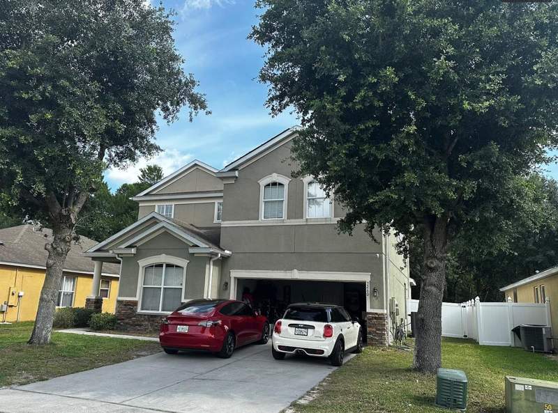 4 bedroom Single Family Residence at 3260 Sorrel Court, Arbor Ridge Unit 04, Deltona — photo 2