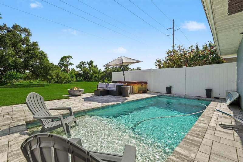 2 bedroom Single Family Residence at 12080 66th Avenue, Canterbury Chase Unit 2, Seminole — photo 2