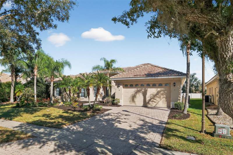 5 bedroom Single Family Residence at 3816 Eagle Isle Circle, Bellalago Ph 4P, Kissimmee — photo 2