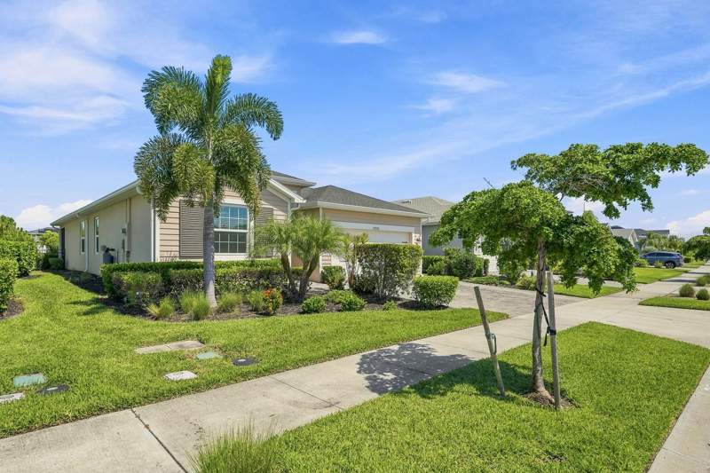 4 bedroom Single Family Residence at 17556 Corkwood Bend Trail, Babcock Ranch Community Ph 2B, Punta Gorda — photo 4