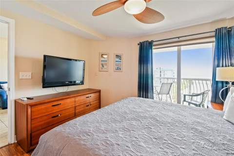 11605 Gulf Boulevard #506, Treasure Island FL - photo 24 of 71
