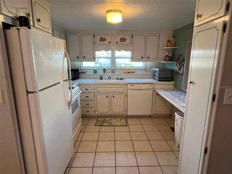 2 bedroom Mobile Home at 29250 US Highway 19 #301, Doral Ro Association Inc Unrec, Clearwater — photo 4