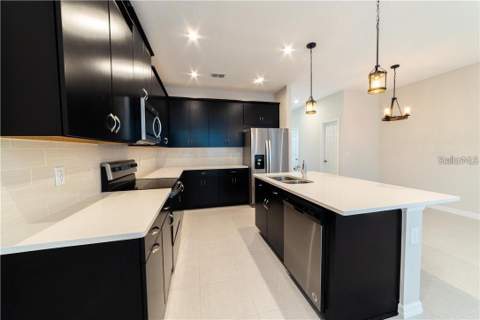 16306 Prairie School Drive, Winter Garden FL - photo 6 of 29