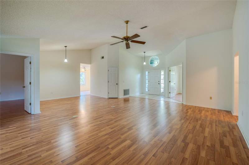 4 bedroom Single Family Residence at 203 Live Oak Court, Misty Oaks, Lake Mary — photo 4