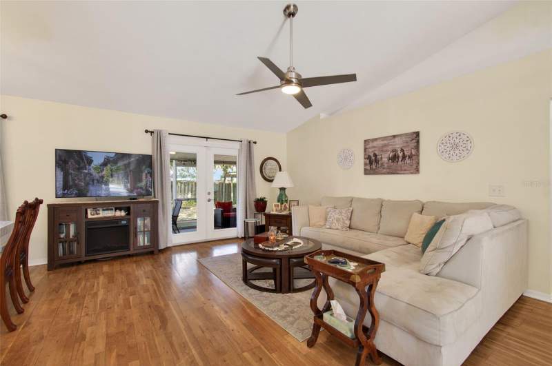 3 bedroom Single Family Residence at 6146 NW 38th Terrace, Victoria Square Cluster Ph 2, Gainesville — photo 4