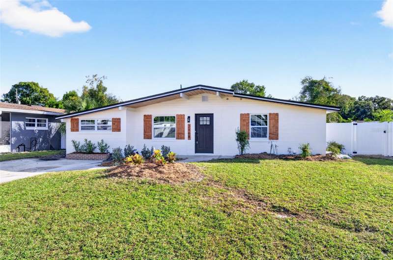 3 bedroom Single Family Residence at 2169 Ridge Drive, Ridge High 1st Add, Winter Park — photo 2