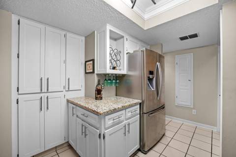 5019 Umber Way, Tampa FL - photo 11 of 33