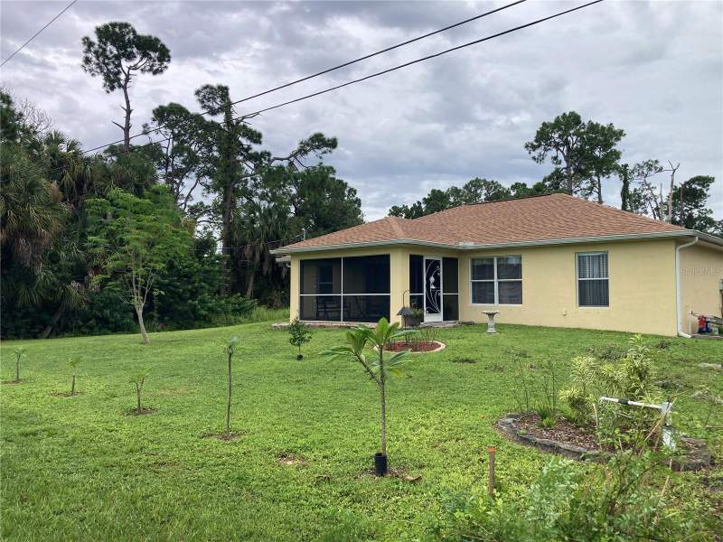 3 bedroom Single Family Residence at 14456 Cobb Avenue, Port Charlotte Sec 032, Port Charlotte — photo 3