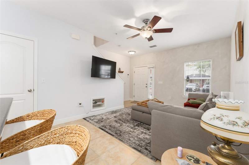 2 bedroom Condominium at 2946 SW 35th Place #42, Chase Hollow Llc Ph 3, Gainesville — photo 3