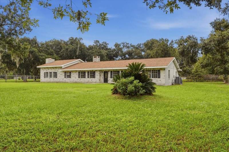5 bedroom Single Family Residence at 2925 McGee Road, Plant City, Plant City — photo 3