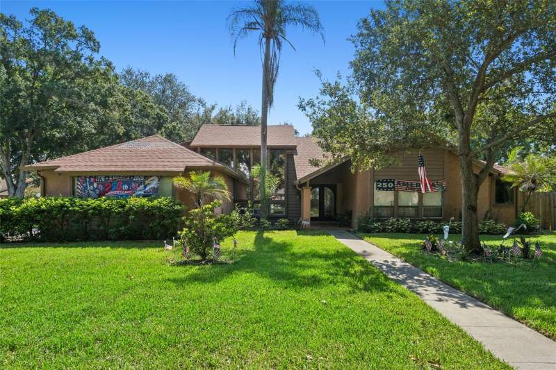 5405 BAYBROOK AVENUE home for sale in Shadow Bay Springs