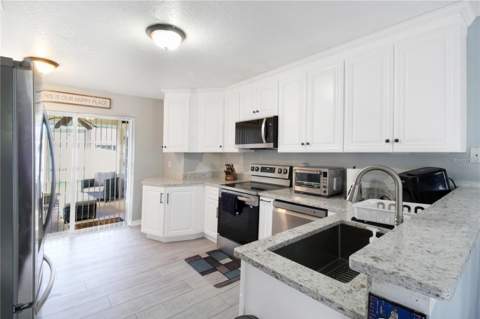 15427 Winter Breeze Lane, Wimauma FL - photo 8 of 23