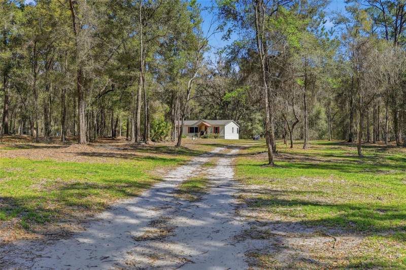 3 bedroom Manufactured Home at 1131 SW 166th Street, Newberry, Newberry — photo 4