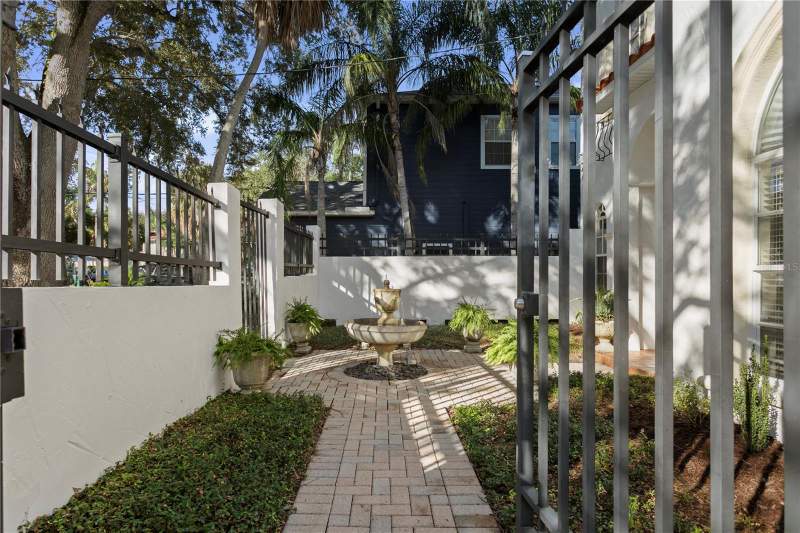 4 bedroom Single Family Residence at 5821 Interbay Boulevard, Southside, Tampa — photo 3