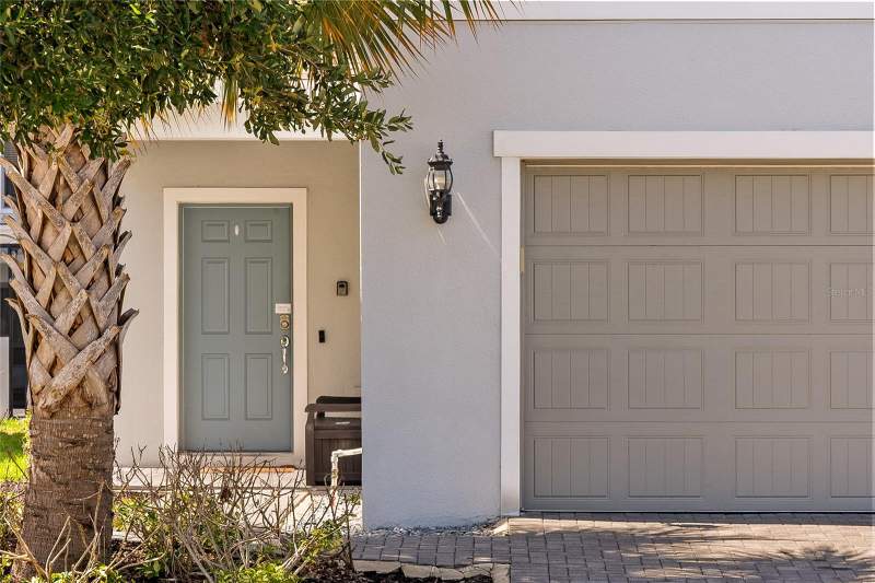 5 bedroom Single Family Residence at 8904 Prague Way, Windsor At Westside, Kissimmee — photo 4