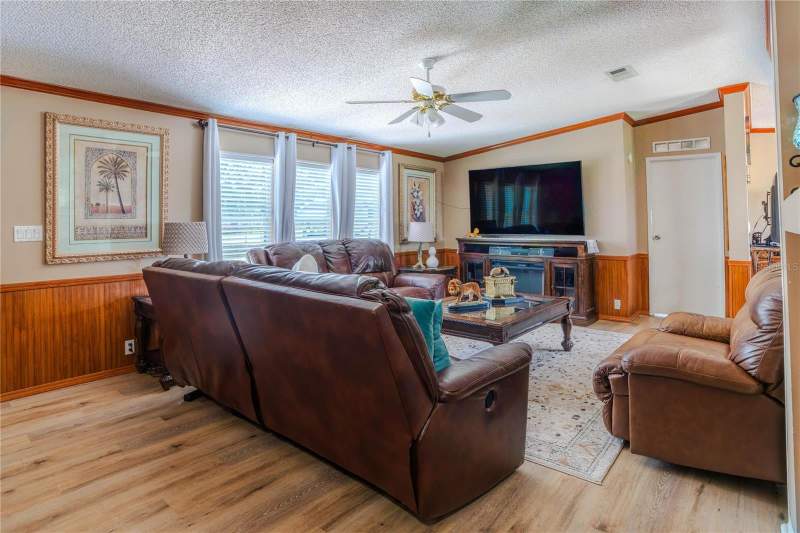 3 bedroom Manufactured Home at 4100 MARION COUNTY ROAD, UNINCORPORATED OUT OF COUNTY, WEIRSDALE — photo 3