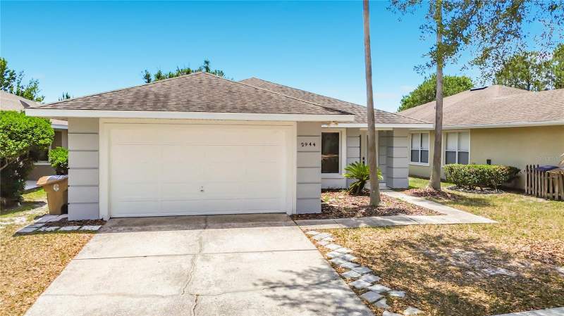 4 bedroom Single Family Residence at 2944 SUNSET VISTA BOULEVARD, SUNSET LAKES PH 2, KISSIMMEE — photo 2