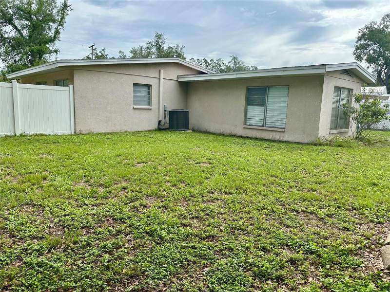 4 bedroom Single Family Residence at 7507 Coral Vine Lane, Adamo Acres Sub Unit 2, Tampa — photo 4