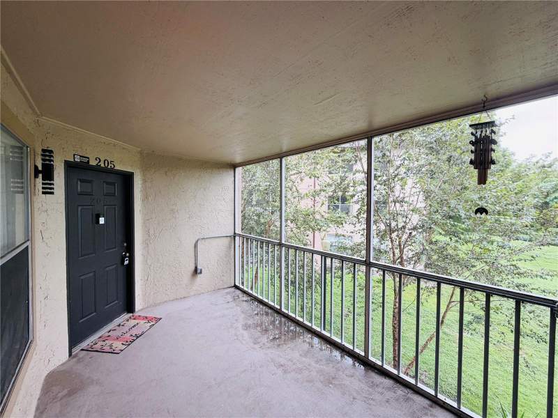 2 bedroom Condominium at 633 Buoy Lane #205, Landing A Condo, Altamonte Springs — photo 3