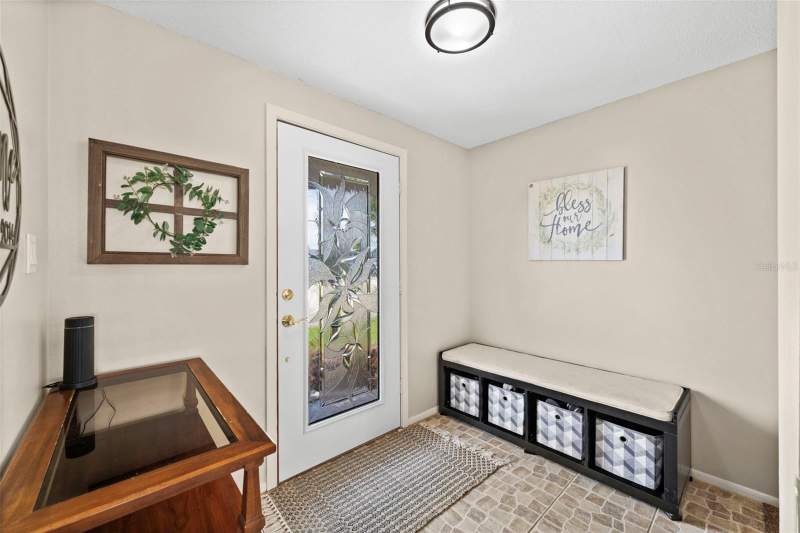 3 bedroom Single Family Residence at 22112 Bronxville Avenue, Port Charlotte Sec 007, Port Charlotte — photo 5