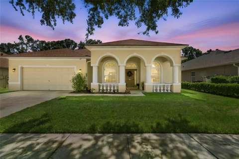 1815 Winn Arthur, 4-bedroom for sale in Valrico