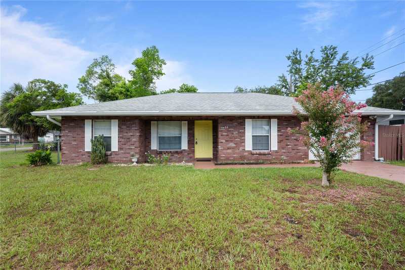 3 bedroom Single Family Residence at 5435 Tangerine Drive, Zephyr Heights 1st Add, Zephyrhills — photo 1