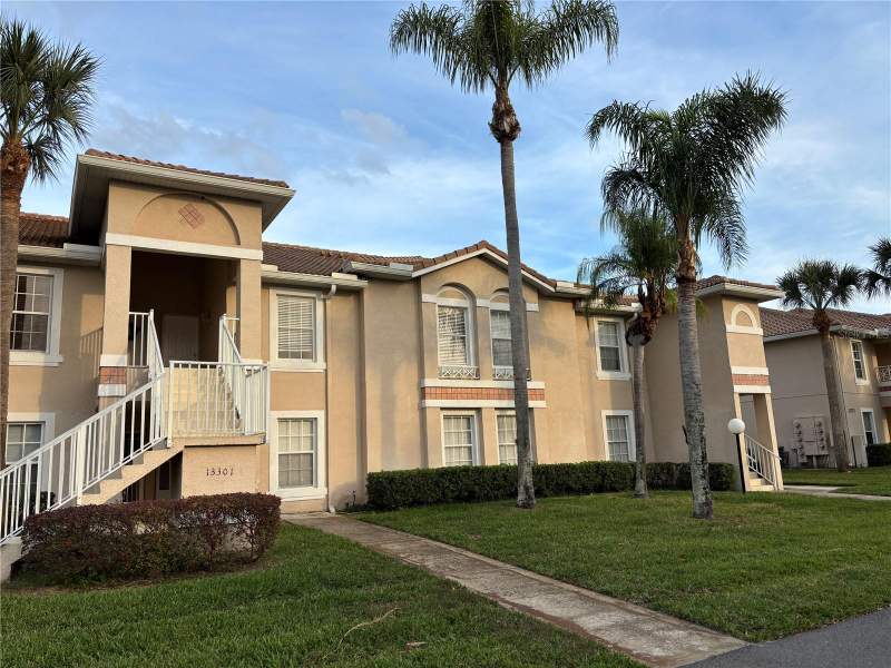Fairway Glen At Meadow Woods Condo