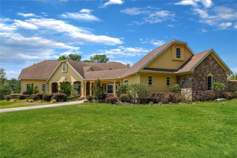 4 bedroom Single Family Residence at 18604 NW 262 Avenue, Alachua, Alachua — photo 1