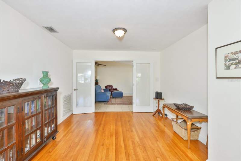 3 bedroom Single Family Residence at 7508 4TH AVENUE, DAVISTA REV MAP OF, ST PETERSBURG — photo 5