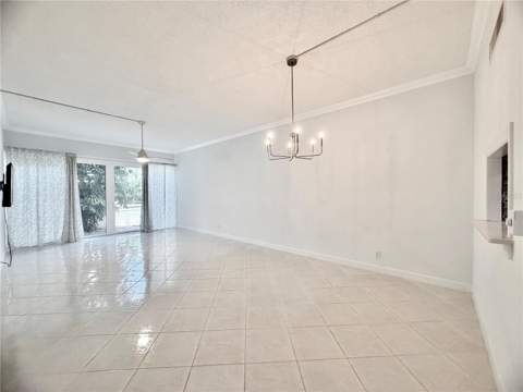 7400 Sun Island Drive #111, South Pasadena FL - photo 12 of 33