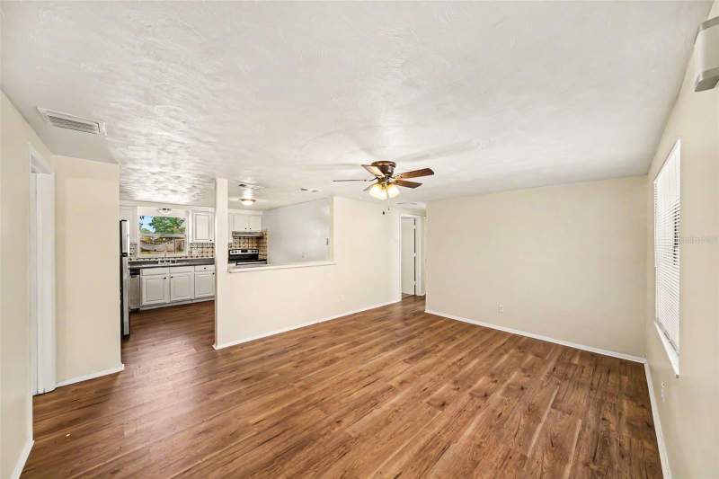4 bedroom Single Family Residence at 5301 82nd Avenue, Harmony Heights Sec 2, Pinellas Park — photo 5