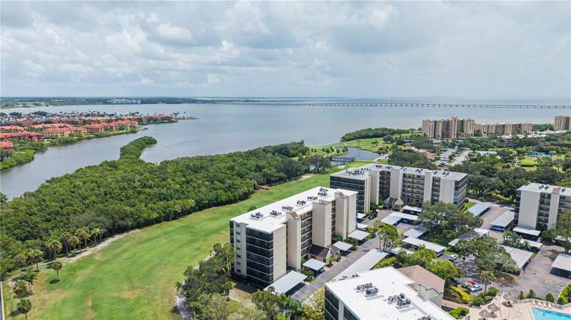 2 bedroom Condominium at 3300 Cove Cay Drive #7D, Cove Cay Village IV, Clearwater — photo 4