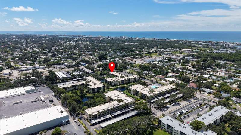 Lakeview Of Largo South Condo