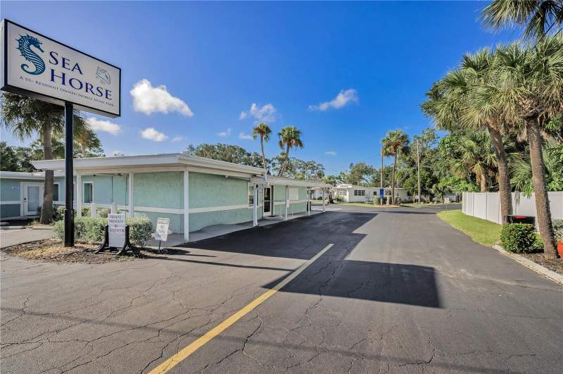 1 bedroom Mobile Home at 8630 42 Nd Place #14, Seahorse Mobile, St Petersburg — photo 4