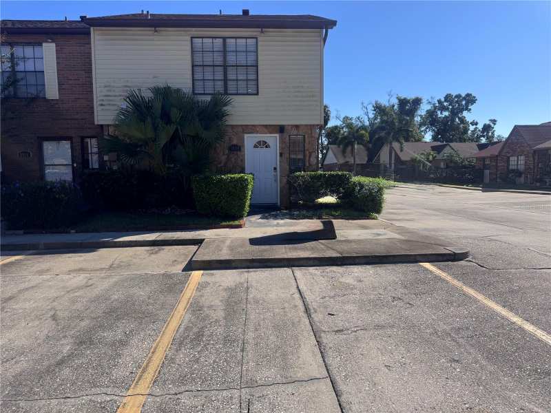 2 bedroom Townhouse at 3418 Sunrise Villas Court, Sunrise Villas Of Tampa, Tampa — photo 1