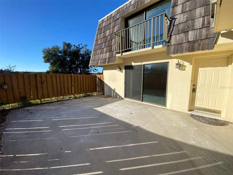 2 bedroom Single Family Residence at 2911 Pecan Avenue, Leesburg Royal Oak Estates Sub, Leesburg — photo 1