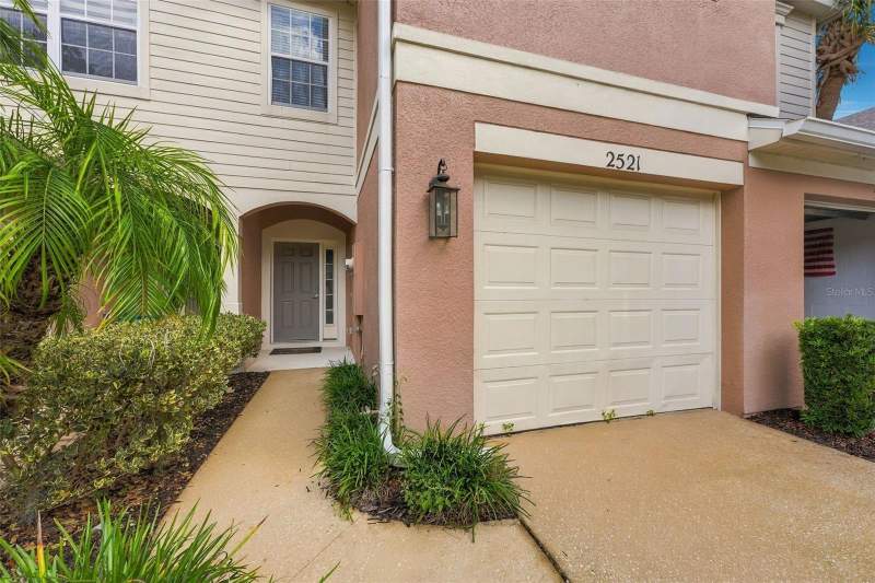 3 bedroom Townhouse at 2521 Stockton Drive, Regency Oaks Unit One, Sanford — photo 4