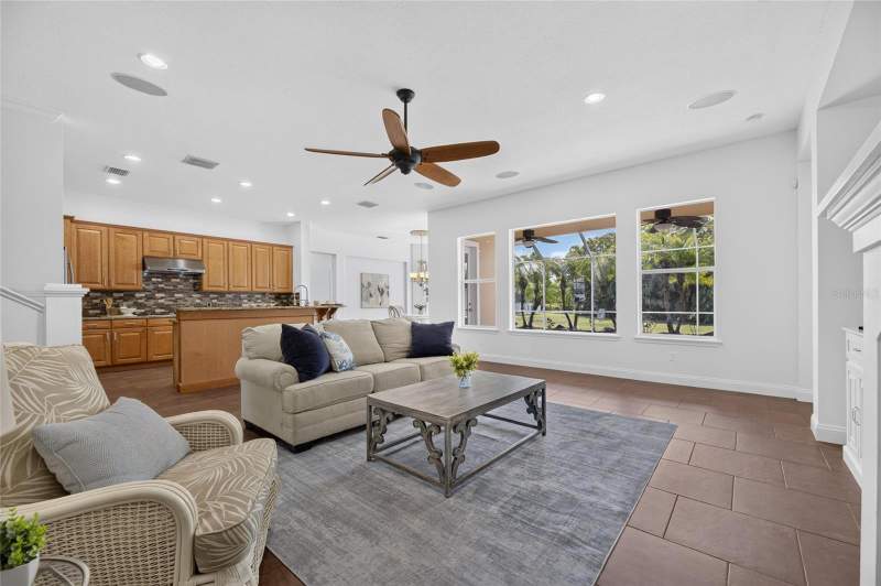 4 bedroom Single Family Residence at 824 Islebay Drive, Mirabay Ph 3B-2, Apollo Beach — photo 4