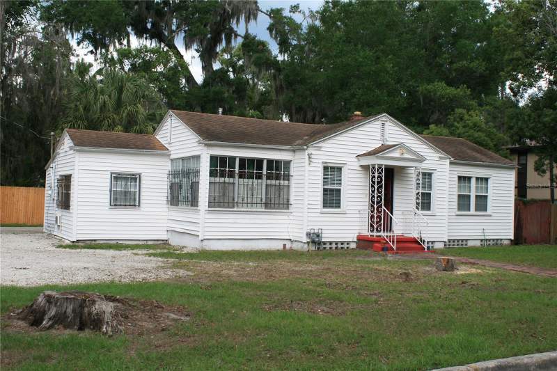 5 bedroom Single Family Residence at 1822 NW 6th Avenue, Forest Park Sub, Gainesville — photo 2