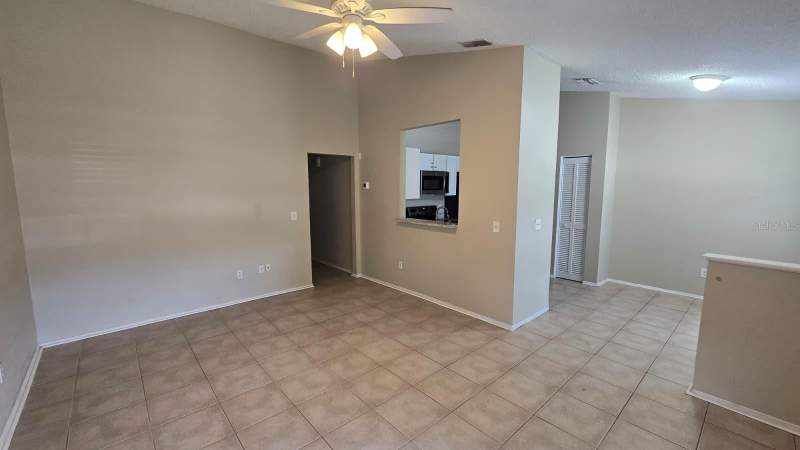 3 bedroom Single Family Residence at 1501 Kestrel Way, Providence Lakes Unit 1, Brandon — photo 2