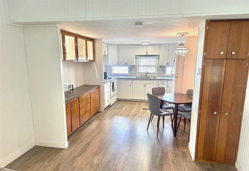 2 bedroom Mobile Home at 9790 66TH STREET #362, CLEARWATER CASCADE M/H PARK UNREC, PINELLAS PARK — photo 3