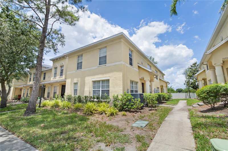 3 bedroom Condominium at 10932 Brickside Court #10932, Summerfield Village, Riverview — photo 1