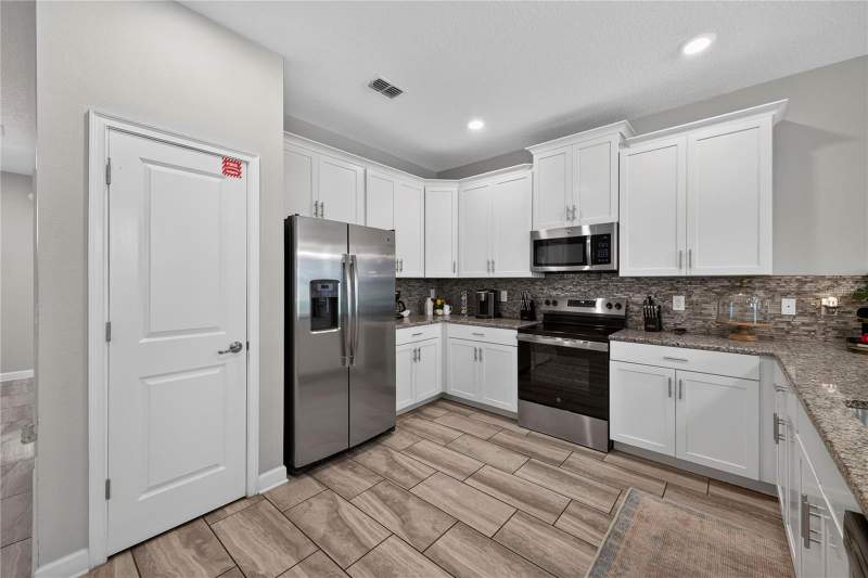 8 bedroom Single Family Residence at 9016 Stinger Drive, Stoneybrook South Ph J-2 & J-3, Champions Gate — photo 3