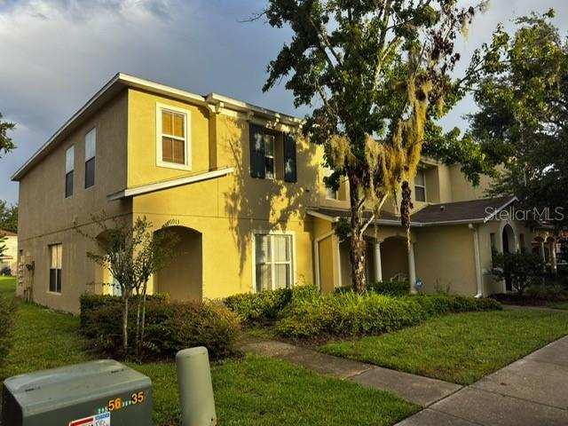 3 bedroom Townhouse at 6913 Marble Fawn Place, St Charles Place Ph 5, Riverview — photo 1