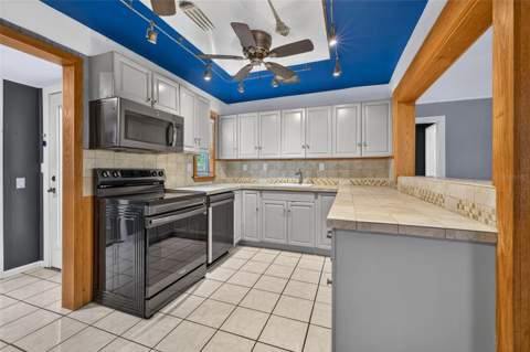 3201 11th Avenue, St Petersburg FL - photo 8 of 24