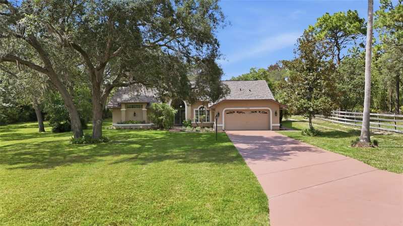 3 bedroom Single Family Residence at 11109 Golden Eagle Avenue, Woodland Waters, Weeki Wachee — photo 1