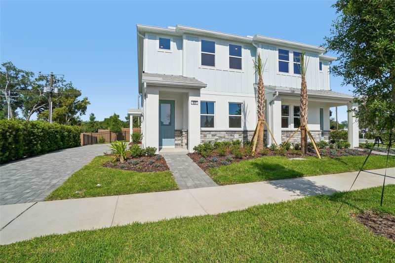 3 bedroom Townhouse at 649 Silver Stream Court, Brooke Townhomes Two, Brandon — photo 1