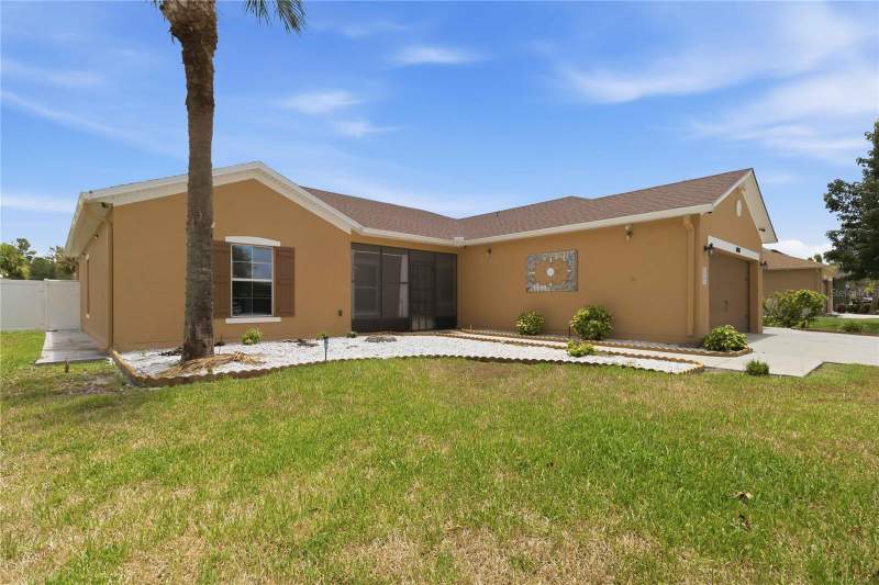 4 bedroom Single Family Residence at 4069 Marina Isle Drive, Isles Of Bellalago Ph 2, Kissimmee — photo 4